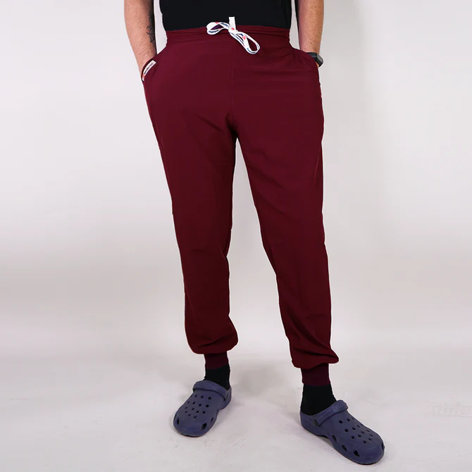 JOGGER ANTIFLUIDOS BURDEO - Imagen 3