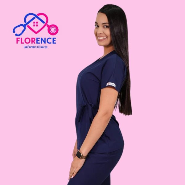 DELANTAL ANTIFLUIDO MODELO AZUCENA AZUL MARINO