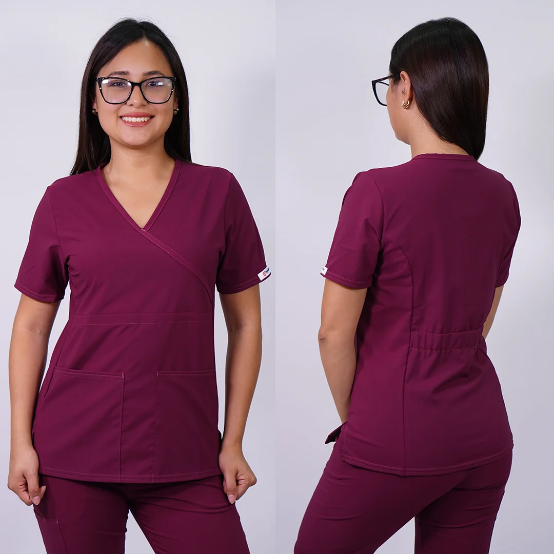 Conjunto antifluidos burdeo-pantalon recto