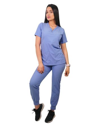 Conjunto antifluidos celeste con jogger