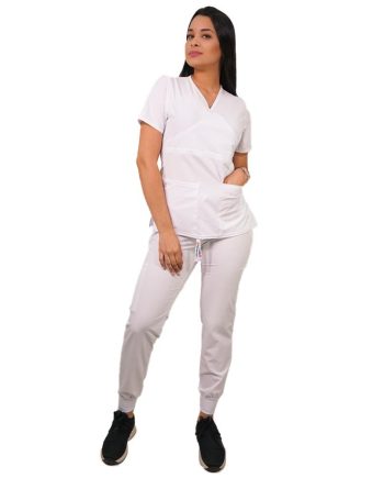 Conjunto antifluidos blanco con jogger