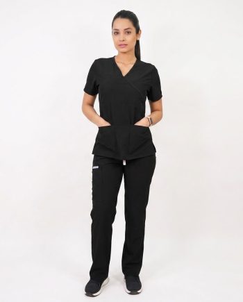 Conjunto antifluidos negro-pantalon recto