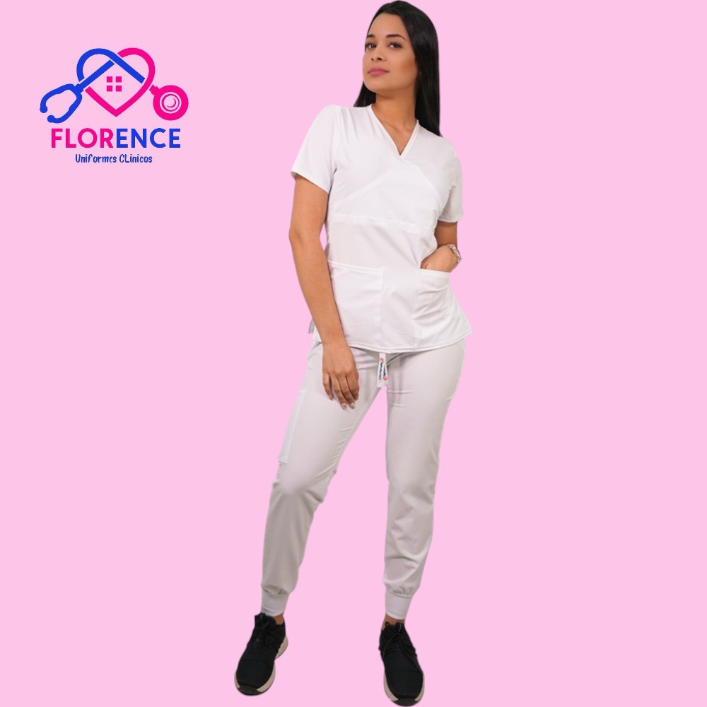 Conjunto antifluidos blanco con jogger