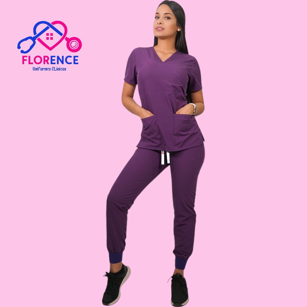 Conjunto antifluidos morado con jogger