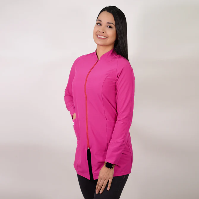 Bata clínica antifluidos fuscia