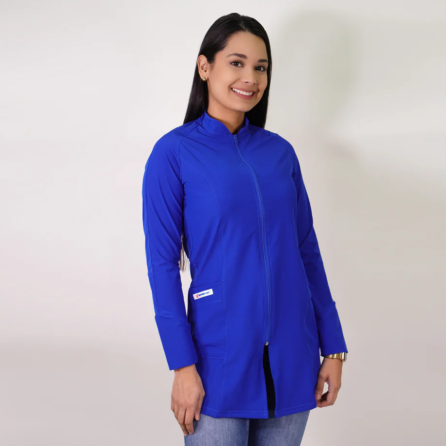 Bata clínica antifluidos azul rey-2