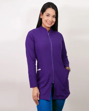 Bata clínica antifluidos morado-4